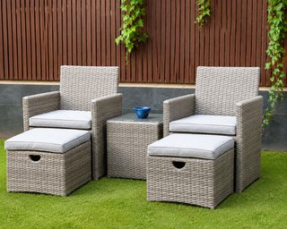 Conjunto ratán sillón y mesa auxiliar