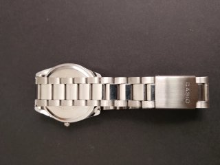 Reloj Casio Rosa y Plateado