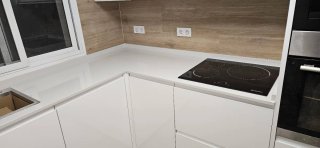 Encimeras de cocina de granito y silestone