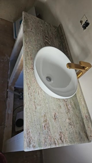 Encimeras de cocina de granito y silestone