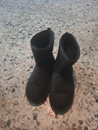 Botas negras de invierno