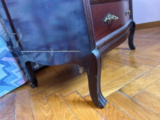 Cómoda vintage de madera y mármol