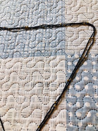 Collar Mano de Fátima con Pluma