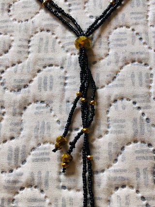 Collar Mano de Fátima con Pluma