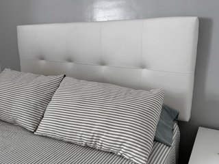 Cabecero de cama tapizado
