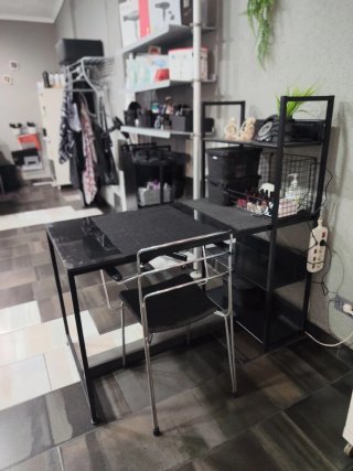 Escritorio o mesa de manicura negra