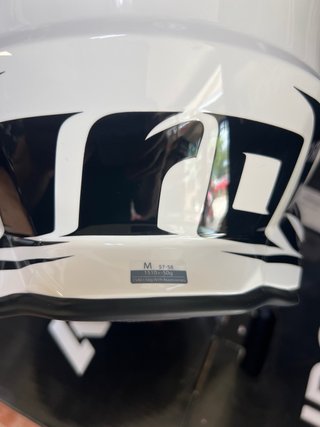 Casco Moto M trail Airoh Commander 2