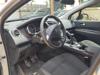 Peugeot 3008 2015
