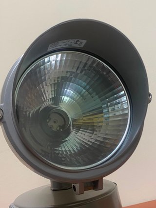 Lámpara exterior gris metal/plástico