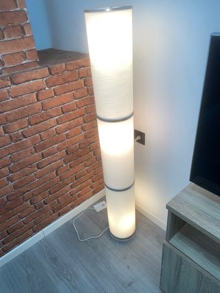Lámpara de pie moderna Ikea