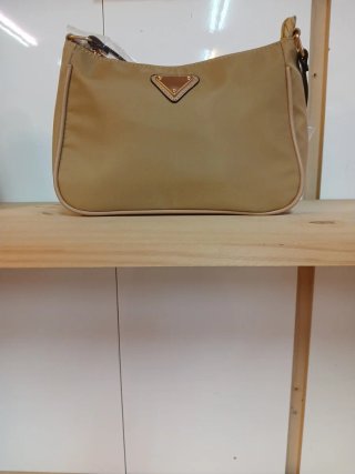 Bolsos de mujer cada uno 10€