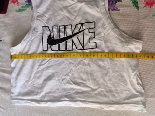 Camiseta sin mangas Nike blanca