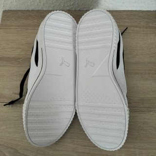 Zapatillas Puma Mujer Negras Blancas Nuevas