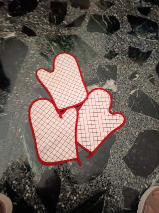 3 Guantes de cocina a cuadros rojos y blancos