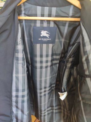 Gabardina Burberry London Negra