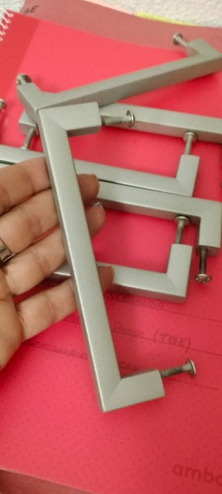 Manetas metálicas para armario cajoneras etc