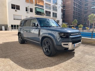 Land Rover Defender 2022