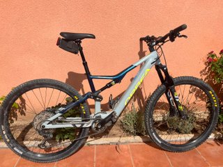 Orbea Rise H20 29” L · 540 Wh · Fox · Frenos XT