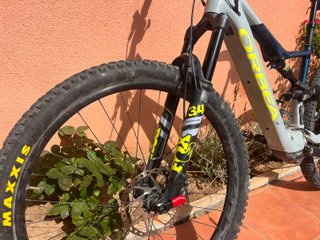 Orbea Rise H20 29” L · 540 Wh · Fox · Frenos XT