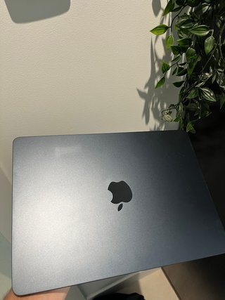 MacBook Air M2 2022 8GB 256GB SSD