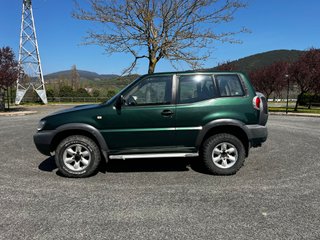 Nissan Terrano 2000