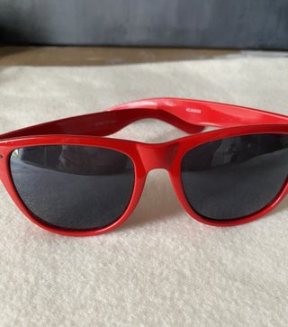 Gafas de Sol Rojas y Negras
