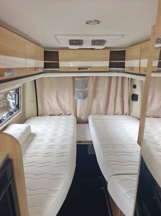 Camper Dreamer D68 Select Limited camas gemelas