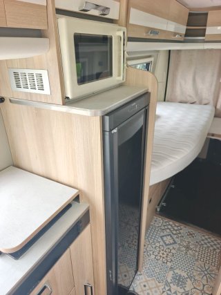 Camper Dreamer D68 Select Limited camas gemelas