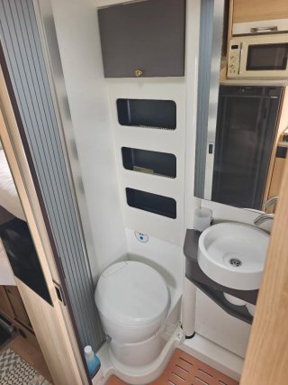 Camper Dreamer D68 Select Limited camas gemelas