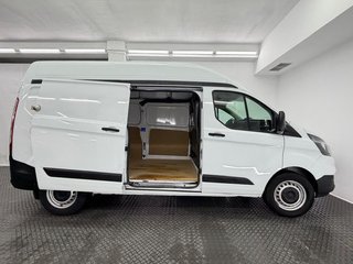 Ford Transit Custom 2.0 TDCI 96 KW 340 AMBIENCE VAN LWB 130cv) L2H2
