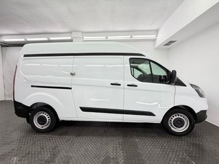 Ford Transit Custom 2.0 TDCI 96 KW 340 AMBIENCE VAN LWB 130cv) L2H2