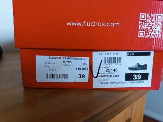 Zapatos Fluchos de cuero marrón