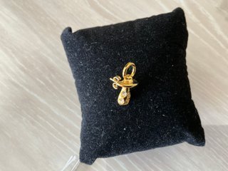 Pendientes chupete dorados con brillantes