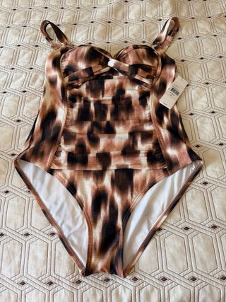 Bañador DKNY Estampado. Talla L
