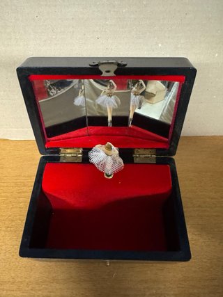 Carillon vintage ballerina anni '70 Vendo carillon