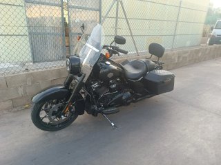 Harley Davidson Road King Special Negra