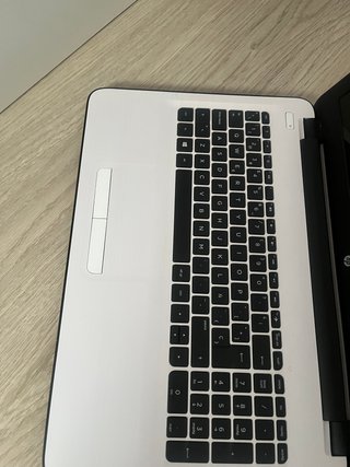 Ordenador HP Blanco y Negro