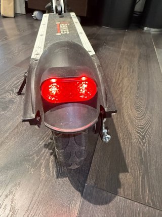 Patinete Eléctrico con Luz Delantera