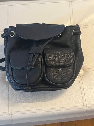 Mochila Bershka Negra