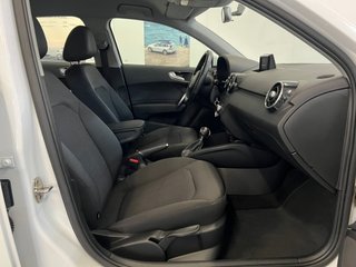 Audi A1 Sportback 1.6 TDI 116CV Active Kit