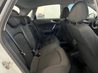 Audi A1 Sportback 1.6 TDI 116CV Active Kit