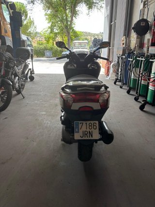 Kymco Superdink 300i Blanca