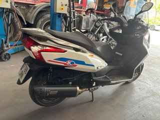 Kymco Superdink 300i Blanca