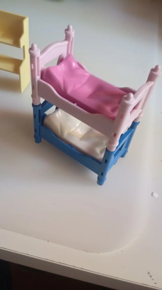 Muebles de casa de muñecas