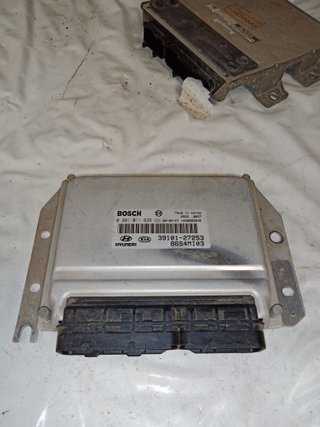 Centralita BOSCH Hyundai Kia 39101-27253