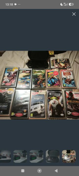 Sony PSP Nera + 4 Giochi