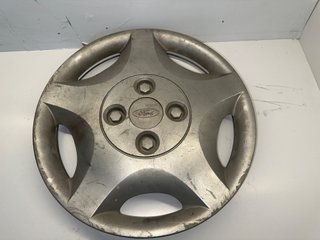 TAPACUBOS FORD FOCUS TURNIER (CAK) GHIA 1.8 TDDI TURBODIESEL CAT