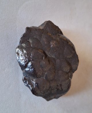 Hematita natural pulida
