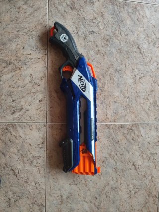 Escopeta Nerf Azul y Naranja