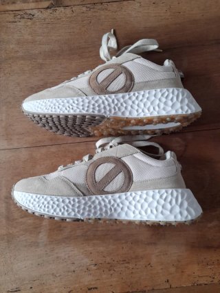 Zapatillas No Name Beige y Blancas Mujer